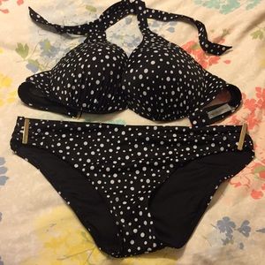 Victoria’s Secret Black/white bathing suit 38DD/XL